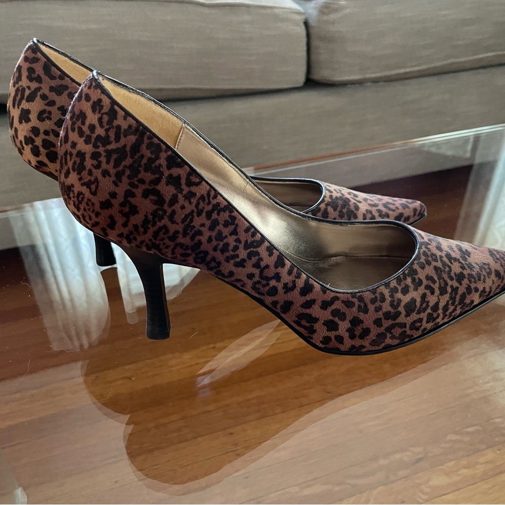 Leopard print suede heels